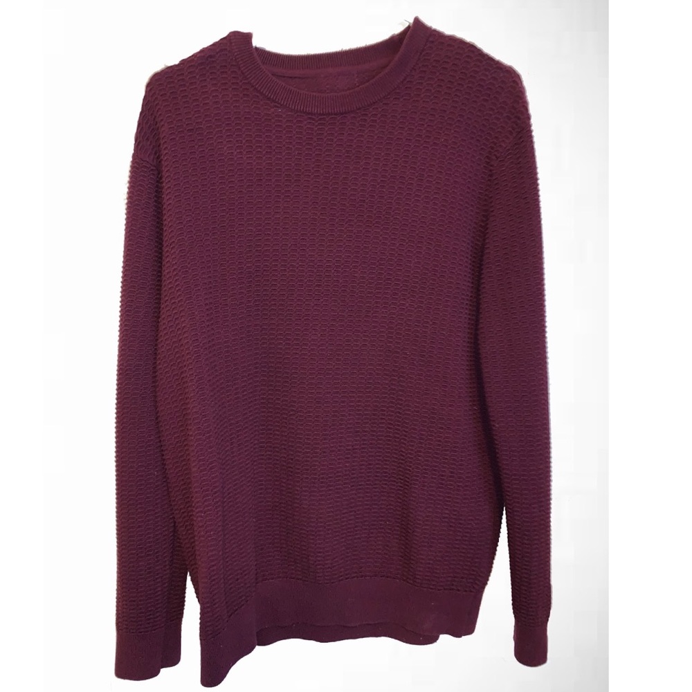 Maroon men’s sweater